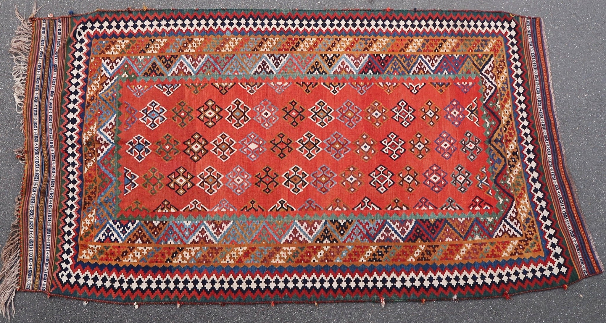 Persian kilim rug Ghashghai 