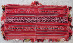 peruvian-textile-poncho